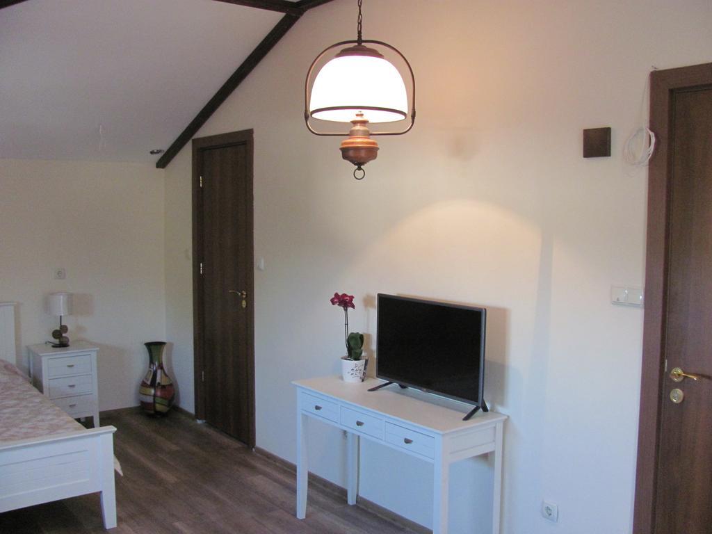 Guest House Villa Elma Nevsha ห้อง รูปภาพ
